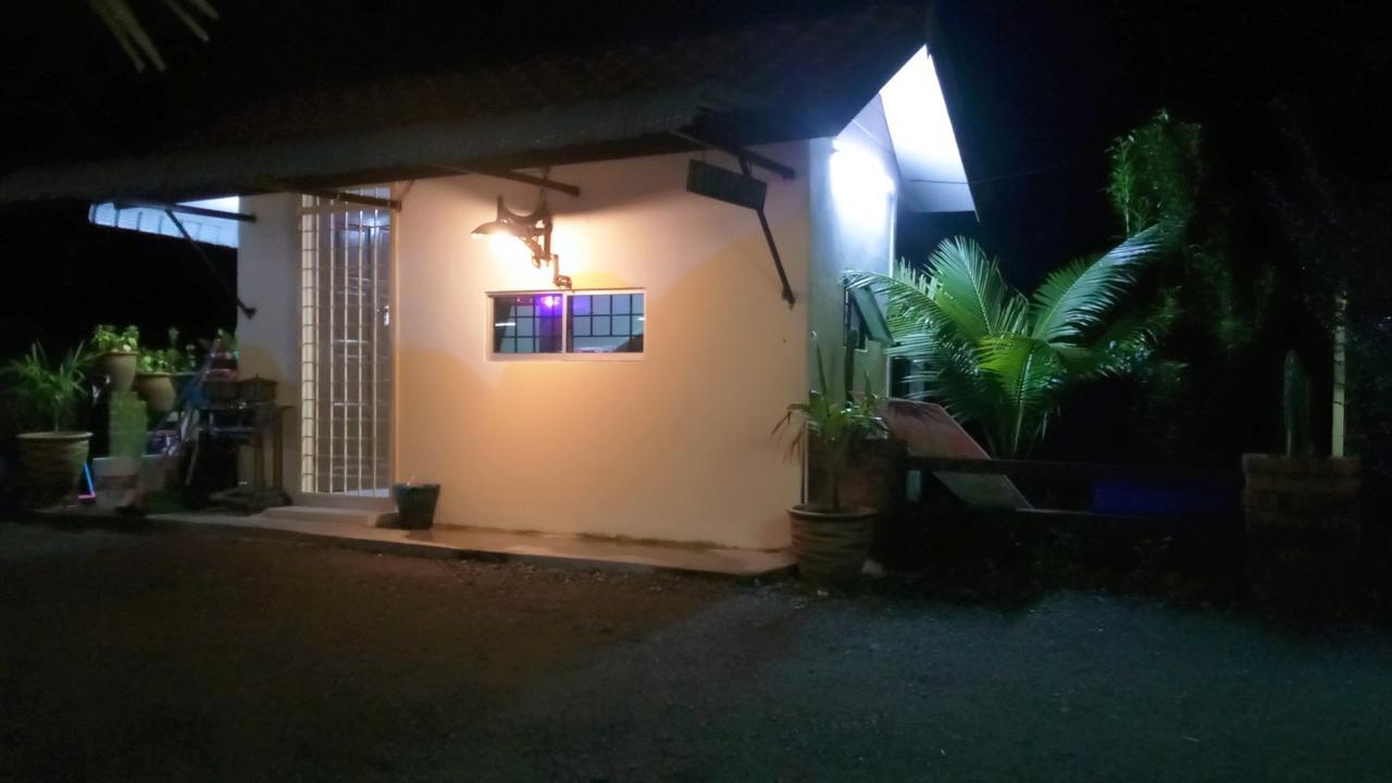 5 Stone Cabin Chalet Taiping Esterno foto